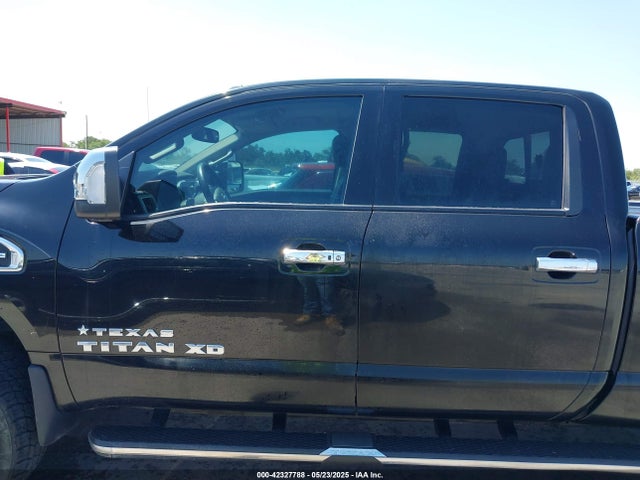 1N6BA1F41HN557629 Nissan 2017