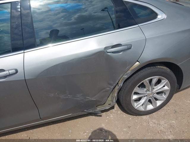 1G1ZD5ST7SF124470 Chevrolet Malibu Fwd 1lt