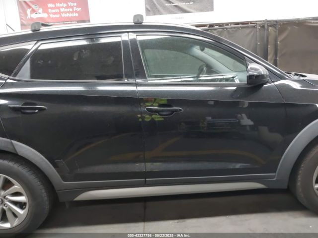 KM8J33A43HU276073 Hyundai TUCSON SE