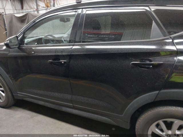 KM8J33A43HU276073 Hyundai TUCSON SE