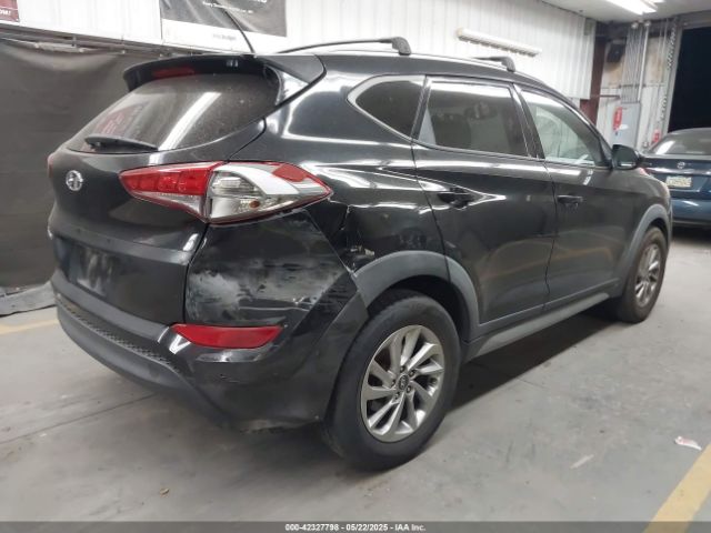 KM8J33A43HU276073 Hyundai TUCSON SE