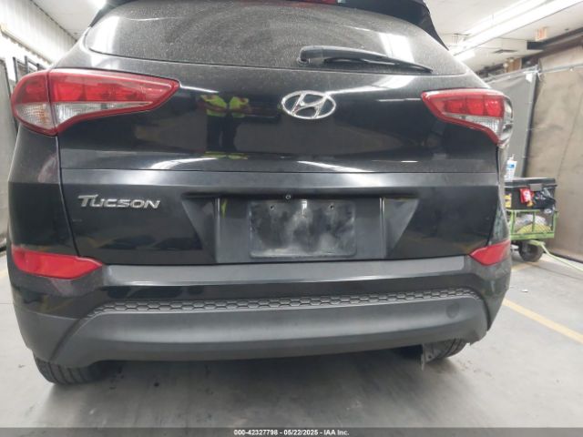 KM8J33A43HU276073 Hyundai TUCSON SE