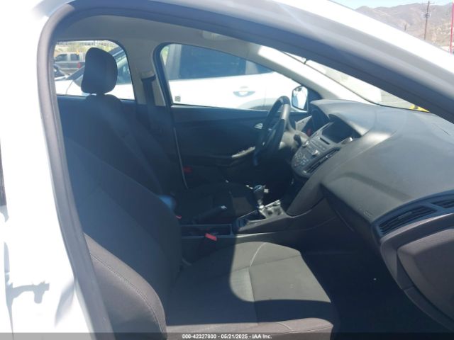 1FADP3FE0FL324810 Ford FOCUS SE