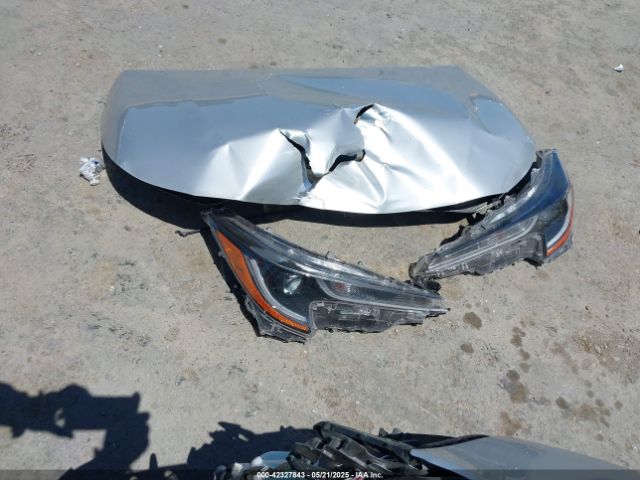JTDHPRAE8LJ007628 Toyota COROLLA LE