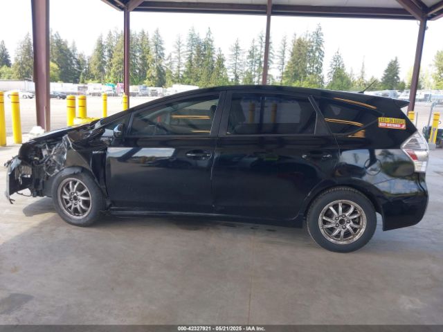 JTDZN3EUXE3330479 Toyota Prius V Five/three/two