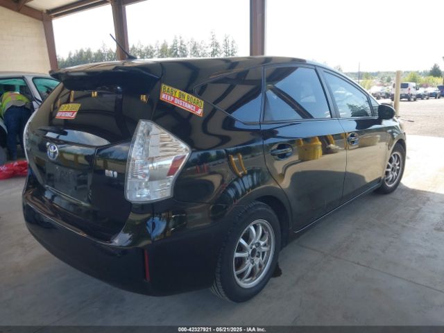JTDZN3EUXE3330479 Toyota Prius V Five/three/two