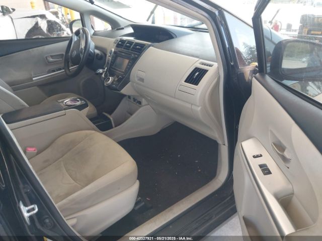 JTDZN3EUXE3330479 Toyota Prius V Five/three/two