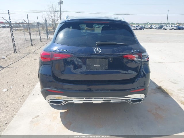 W1NKM4HB8PU005288 Mercedes-Benz m254