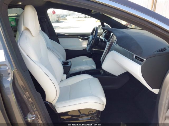 2016 TESLA MODEL X 5YJXCDE21GF027694 Photo 4
