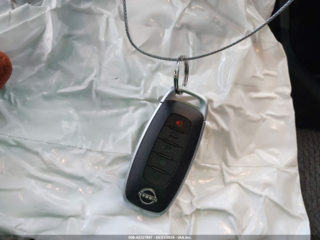 5N1BT3BA5RC683943 Nissan Rogue