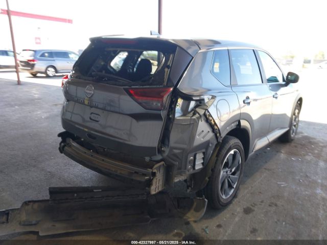 5N1BT3BA5RC683943 Nissan Rogue