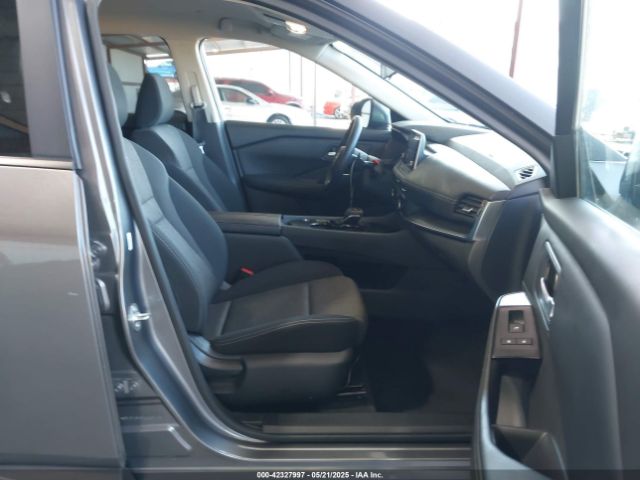 5N1BT3BA5RC683943 Nissan Rogue