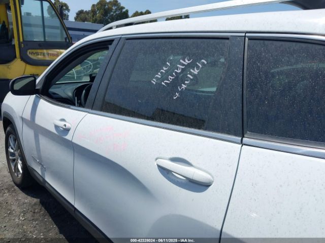 1C4PJLCX9KD377430 Jeep Cherokee Latitude Fwd