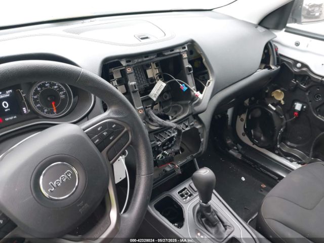 1C4PJLCX9KD377430 Jeep Cherokee Latitude Fwd