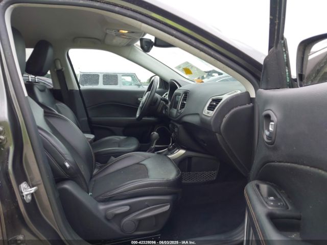 2018 JEEP COMPASS 3C4NJDBB4JT331354 Photo 4