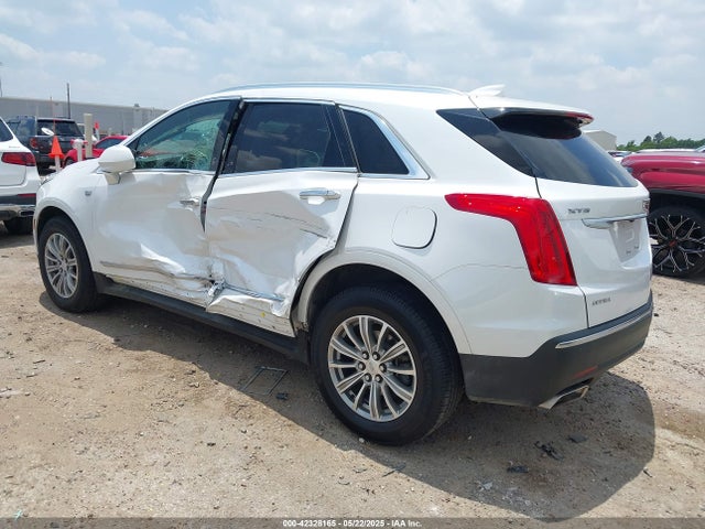 2018 CADILLAC XT5 1GYKNCRS5JZ233993 Photo 2
