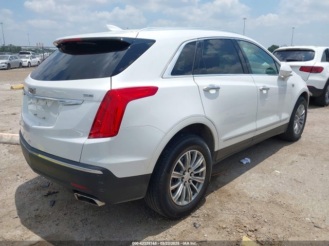 2018 CADILLAC XT5 1GYKNCRS5JZ233993 Photo 3