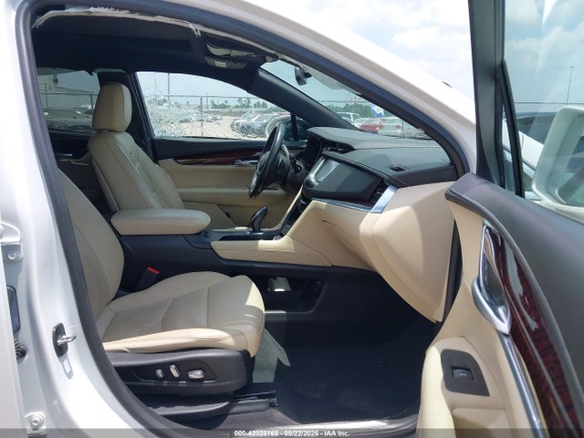 2018 CADILLAC XT5 1GYKNCRS5JZ233993 Photo 4