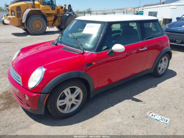 2006 MINI COOPER WMWRC33556TK72619 Photo 1