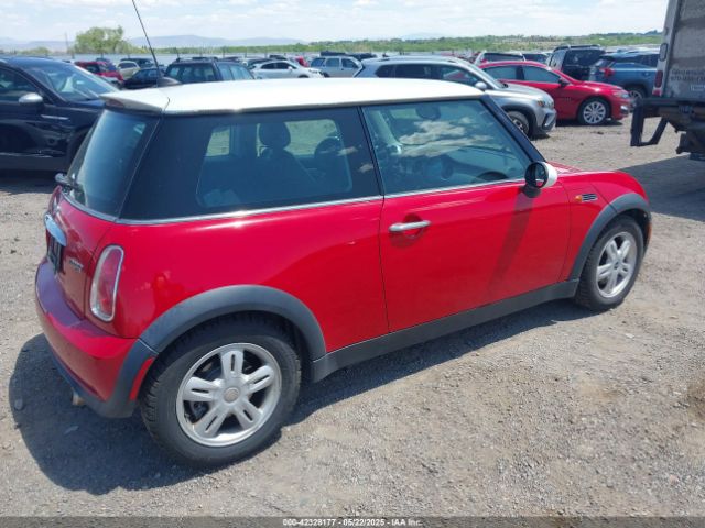 2006 MINI COOPER WMWRC33556TK72619 Photo 3