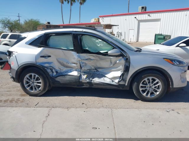 1FMCU0G68LUB06006 Ford Escape