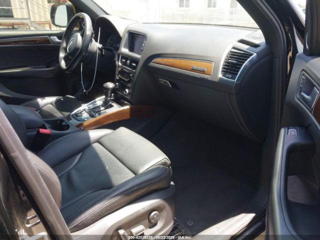 WA1D7AFP7HA031091 Audi Q5 3.0t Premium Plus