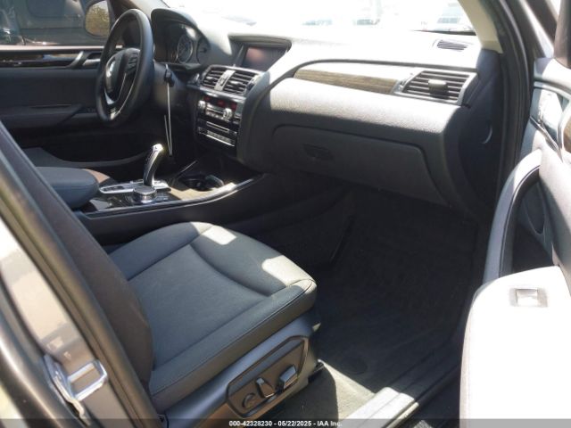 2017 BMW X3 5UXWX9C34H0W70774 Photo 4