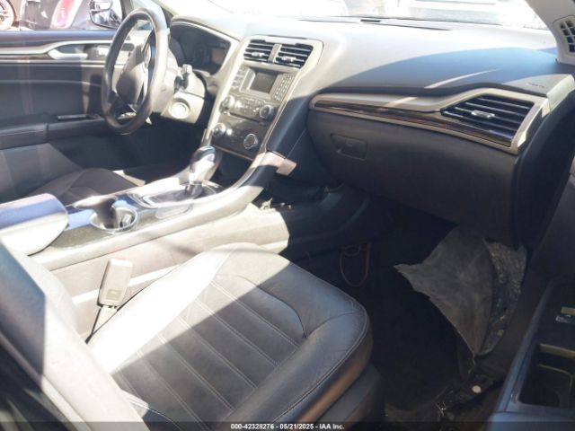 3FA6P0HD0GR284372 Ford FUSION SE