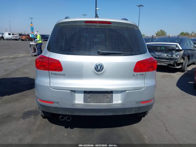 WVGAV7AX8FW543639 Volkswagen TIGUAN S