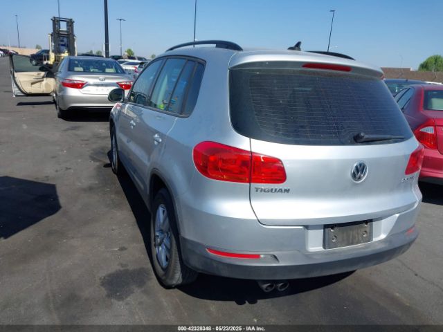 WVGAV7AX8FW543639 Volkswagen TIGUAN S