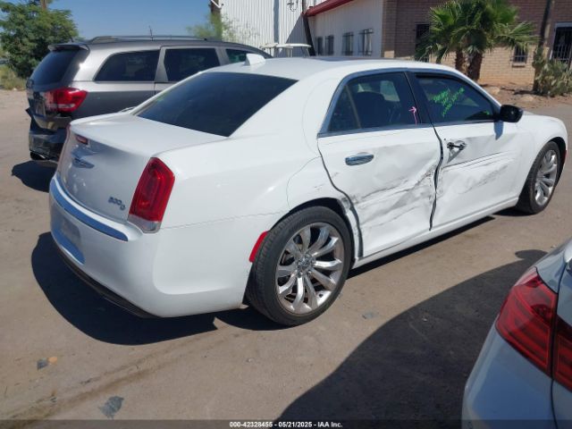 2017 CHRYSLER 300C 2C3CCAEG5HH645741 Photo 3