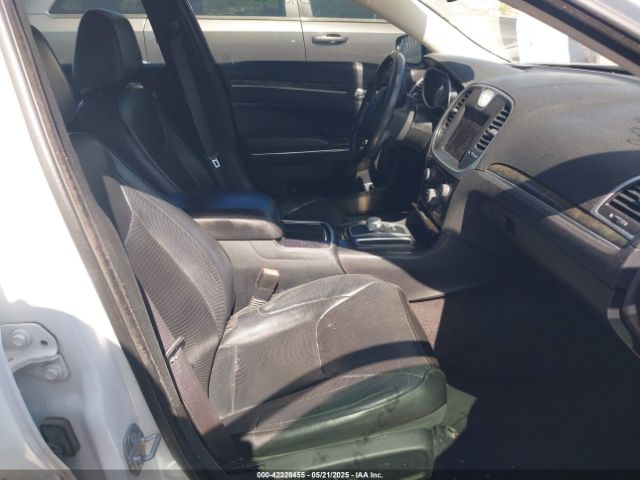 2017 CHRYSLER 300C 2C3CCAEG5HH645741 Photo 4