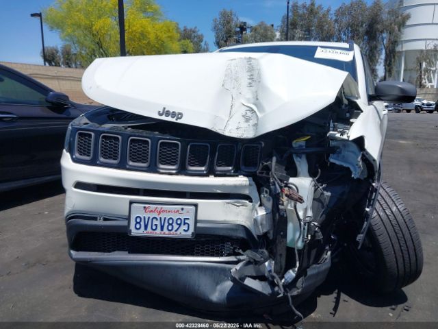 2021 JEEP COMPASS 3C4NJDEBXMT568284 Photo 5