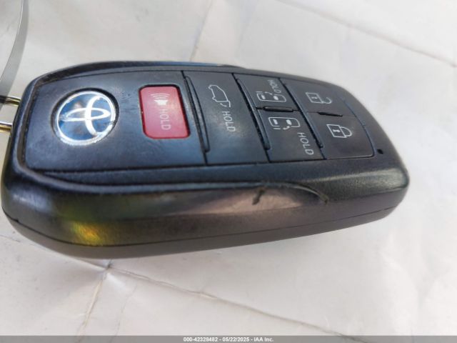 5TDJRKEC7MS009306 Toyota SIENNA XLE