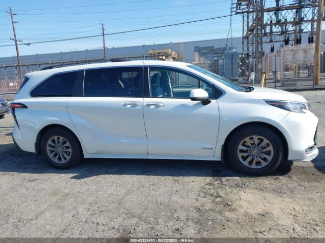 5TDJRKEC7MS009306 Toyota SIENNA XLE