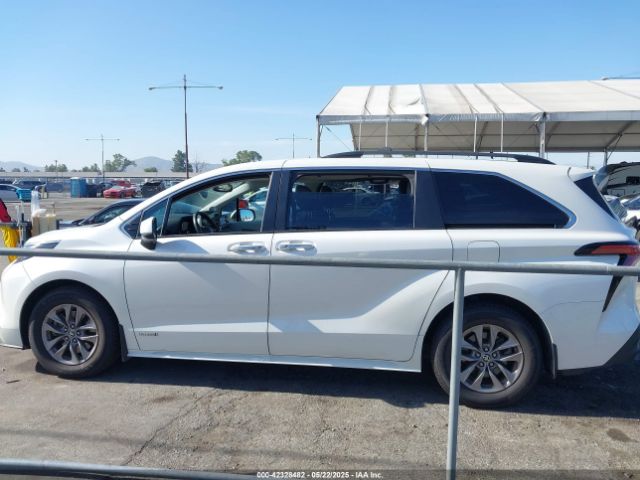 5TDJRKEC7MS009306 Toyota SIENNA XLE
