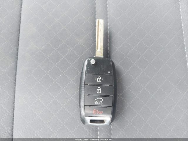 5XYPG4A37GG050554 KIA Sorento 2.4l Lx