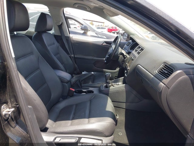 3VWD07AJ1FM284890 Volkswagen Jetta