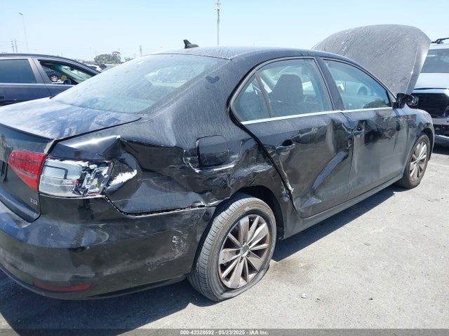 3VWD07AJ1FM284890 Volkswagen Jetta