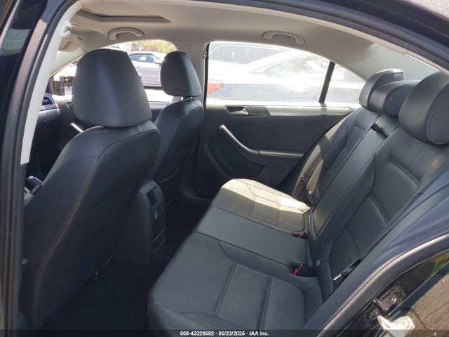 3VWD07AJ1FM284890 Volkswagen Jetta