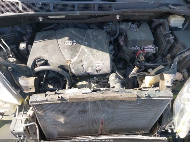 5TDKZ3DCXHS862073 Toyota Sienna Le 8 Passenger