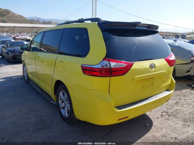 5TDKZ3DCXHS862073 Toyota Sienna Le 8 Passenger