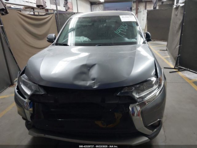 JA4AD3A33JZ004098 Mitsubishi Outlander Se