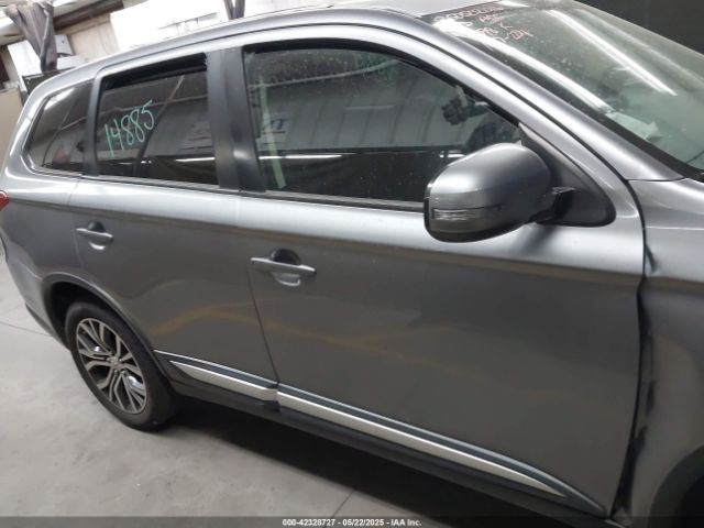 JA4AD3A33JZ004098 Mitsubishi Outlander Se