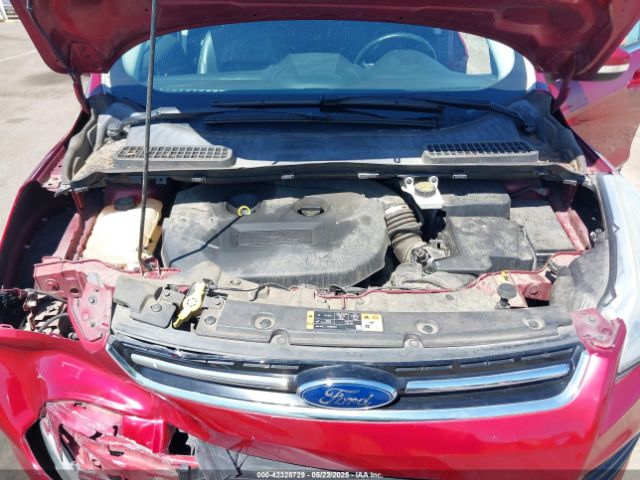 1FMCU0J93FUC89385 Ford Escape Titanium