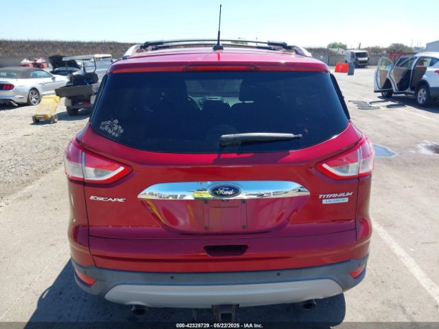1FMCU0J93FUC89385 Ford Escape Titanium
