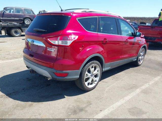 1FMCU0J93FUC89385 Ford Escape Titanium