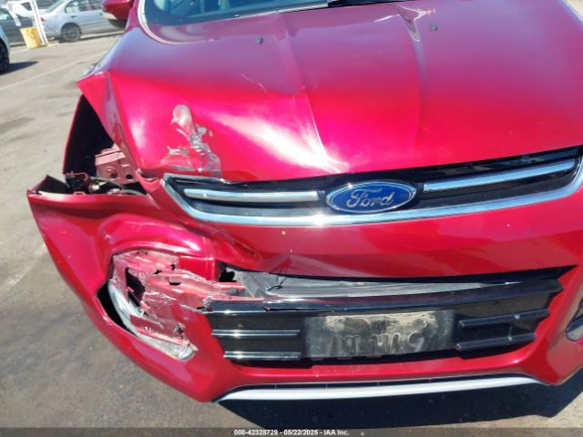 1FMCU0J93FUC89385 Ford Escape Titanium
