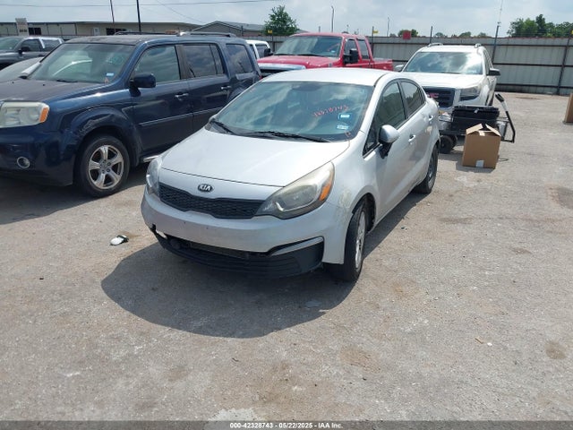 KNADM4A3XG6611504 KIA RIO LX