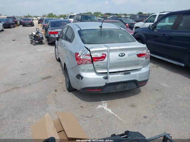 KNADM4A3XG6611504 KIA RIO LX
